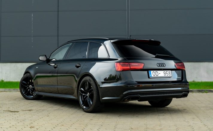 AUDI A6 AVANT