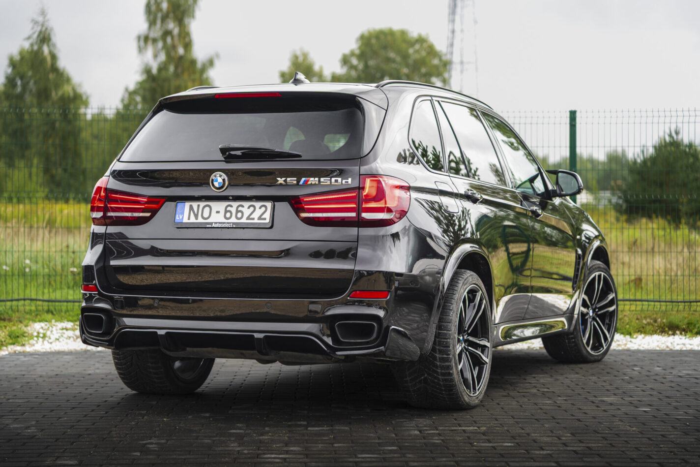 BMW X5 M50D
