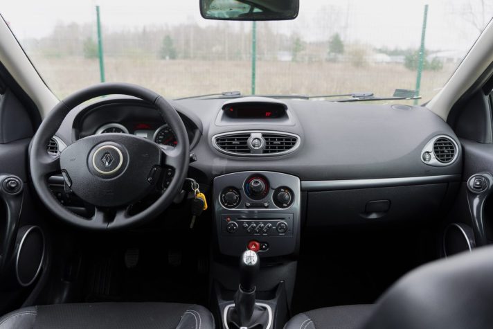 RENAULT CLIO