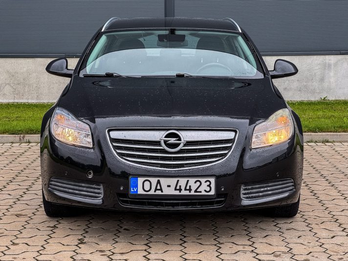 OPEL INSIGNIA SPORTS TOURER