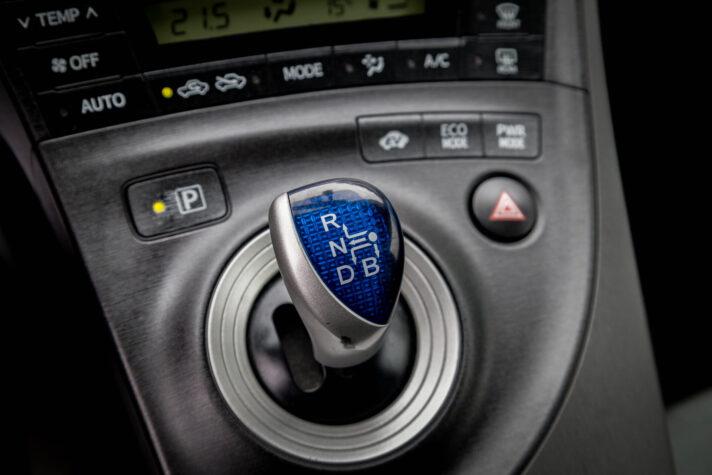 TOYOTA PRIUS