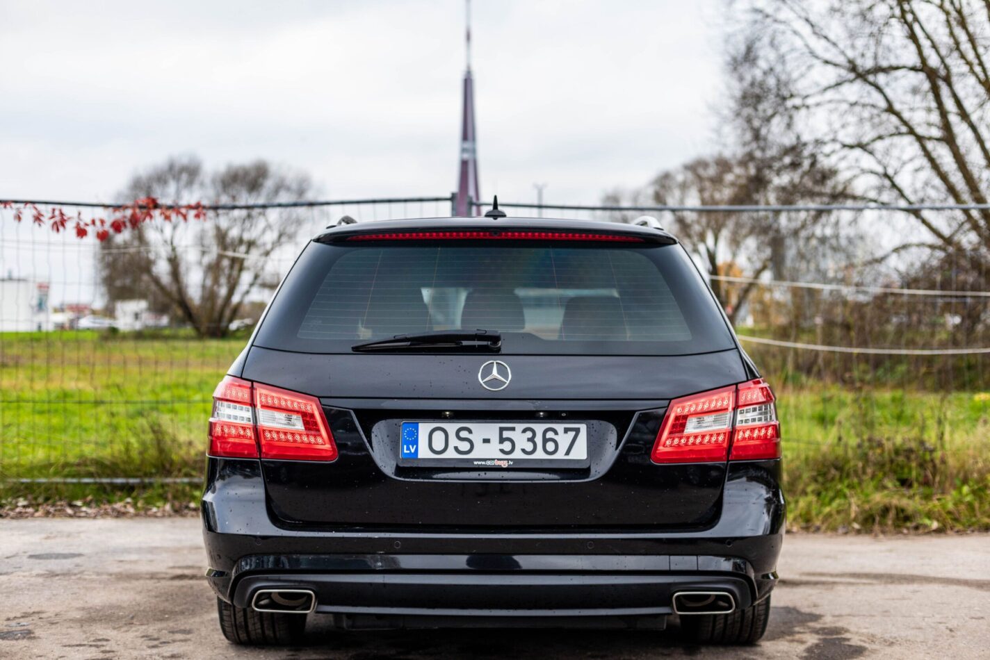 MERCEDES BENZ E350