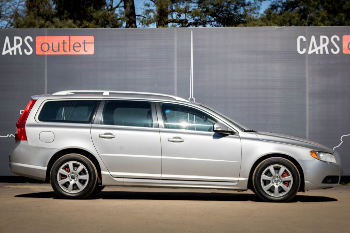 VOLVO V70