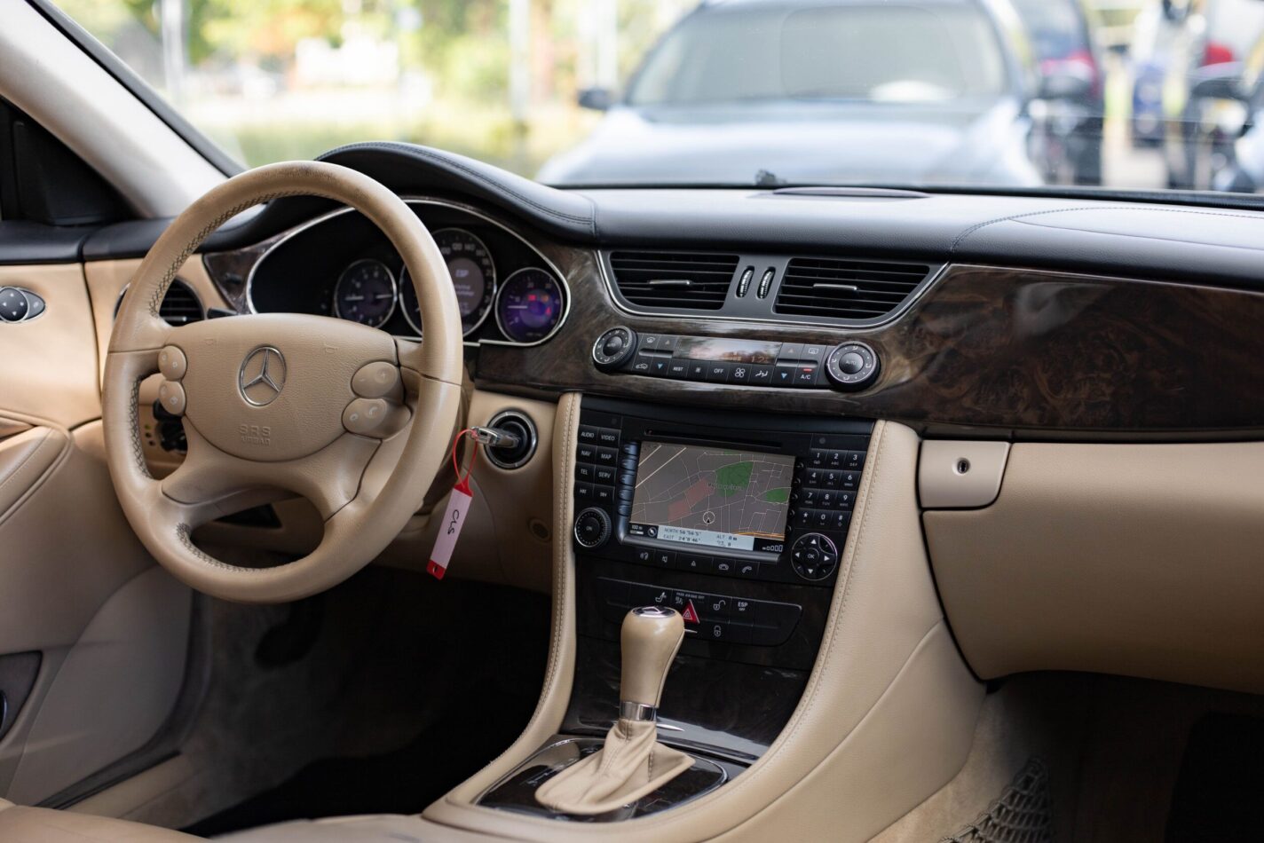 MERCEDES BENZ CLS 320