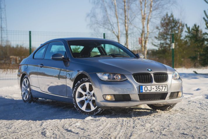 BMW 330