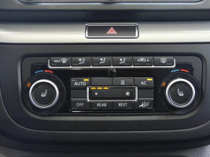 VW SHARAN