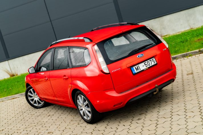 FORD FOCUS