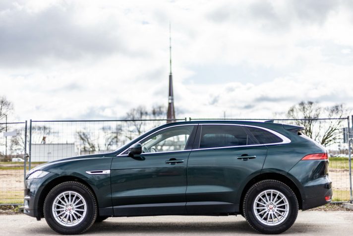 JAGUAR F-PACE