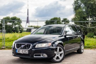 VOLVO V70