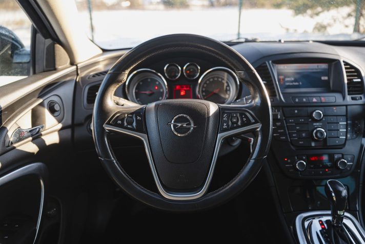OPEL INSIGNIA SPORTS TOURER SW