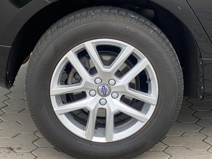 VOLVO XC60 2.0D 110kw