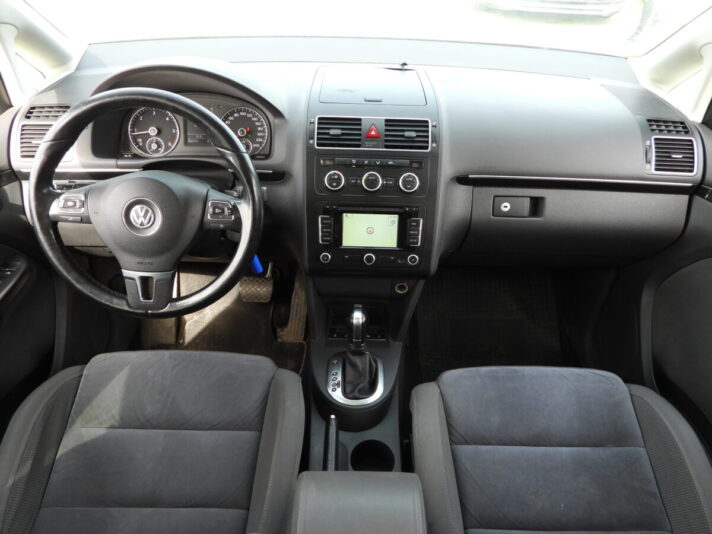 VW TOURAN
