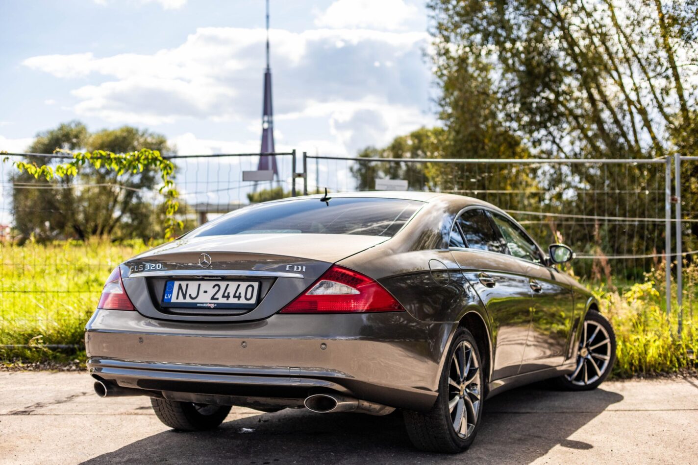 MERCEDES BENZ CLS 320
