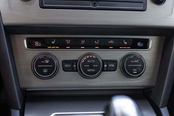 VW PASSAT