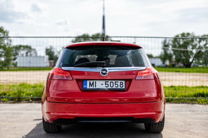 OPEL INSIGNIA SPORTS TOURER SW