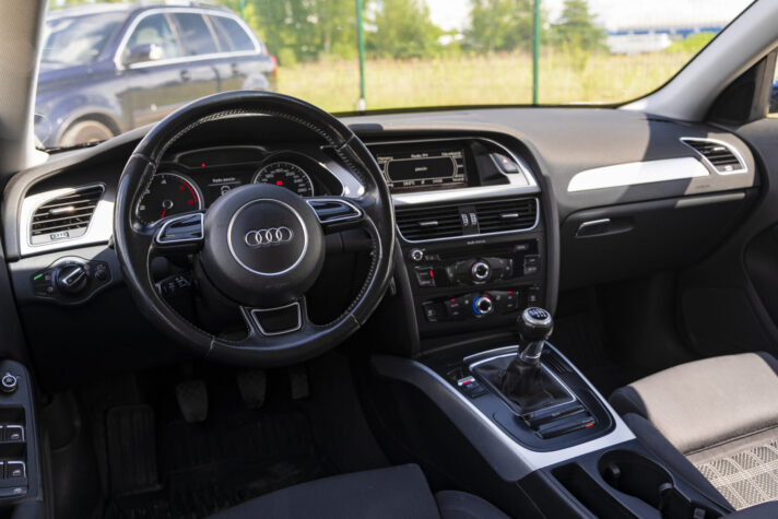 AUDI A4 AVANT FACE-LIFT