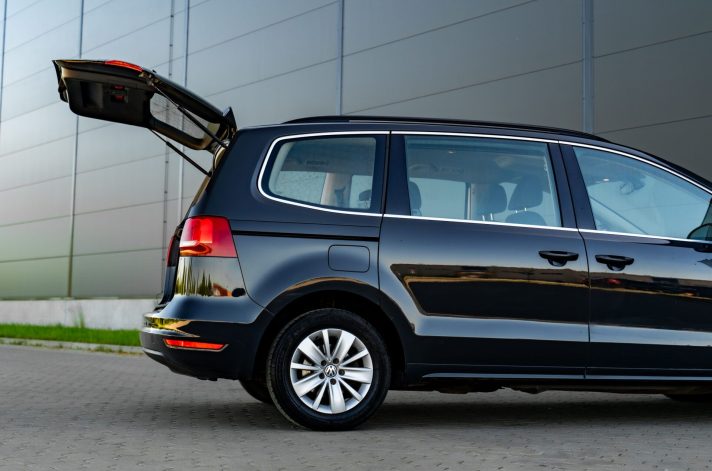 VW SHARAN
