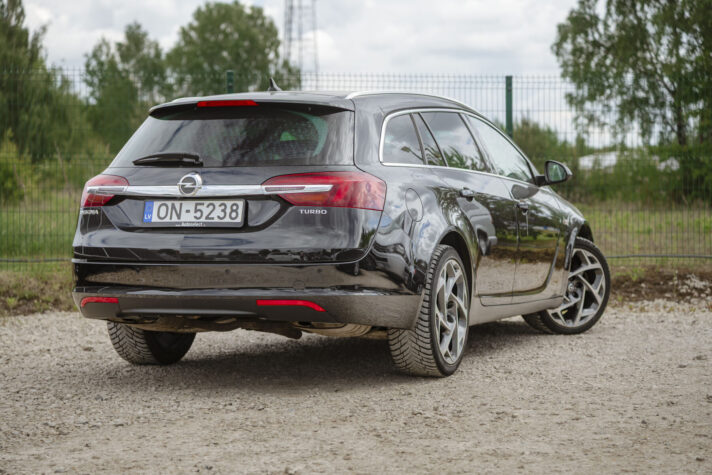 OPEL INSIGNIA SPORTS TOURER SW