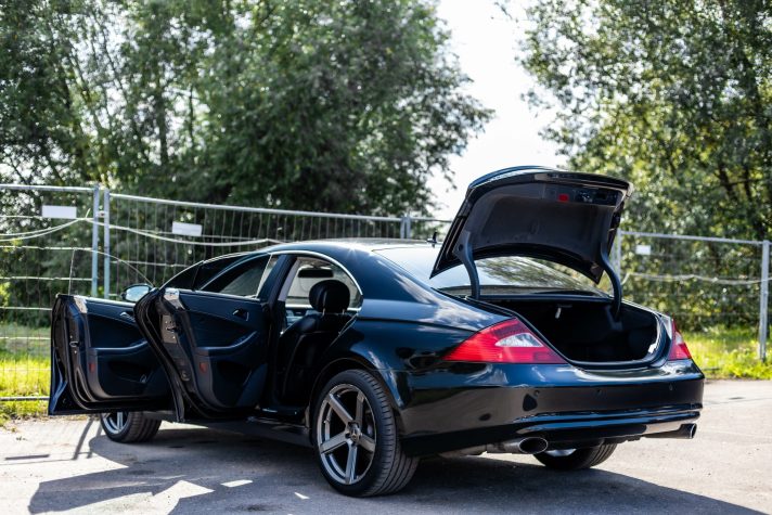 MERCEDES BENZ CLS 320