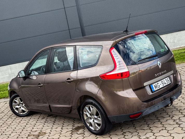 RENAULT MEGANE SCENIC