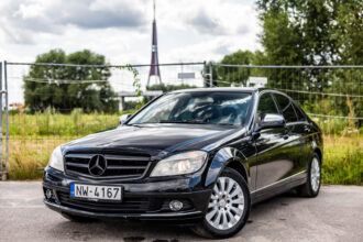 MERCEDES BENZ C220