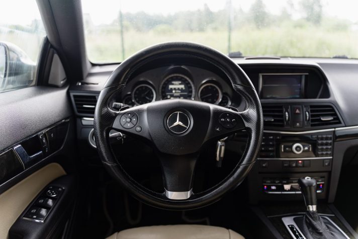 MERCEDES BENZ E350