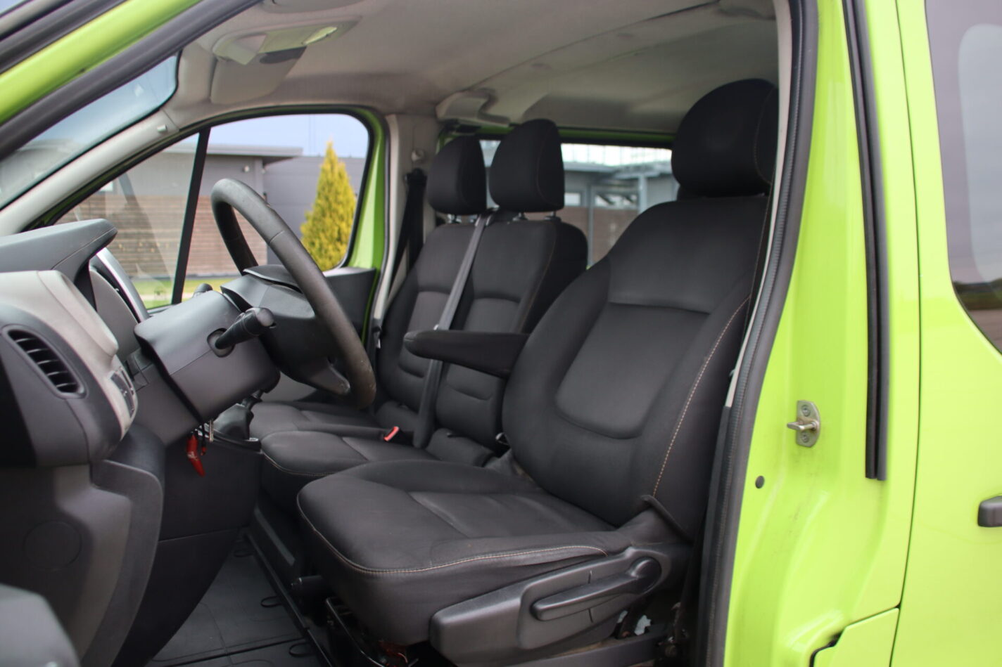RENAULT TRAFIC