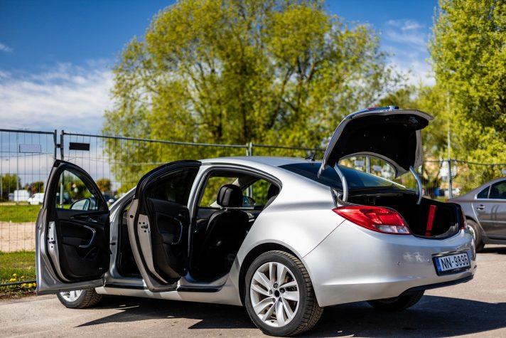 OPEL INSIGNIA