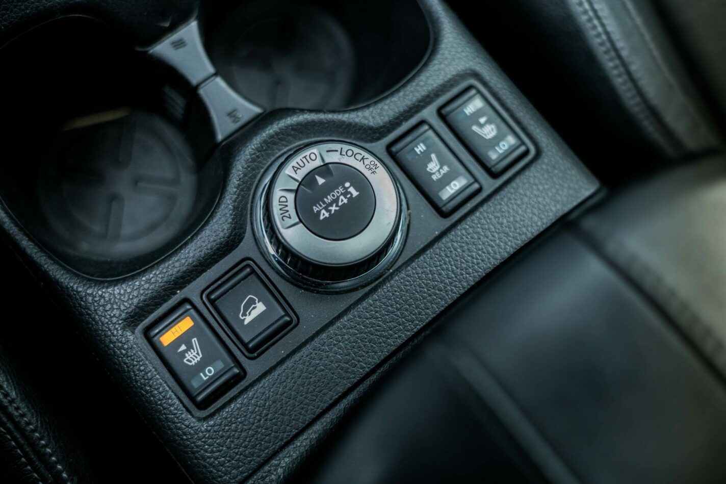 NISSAN X TRAIL