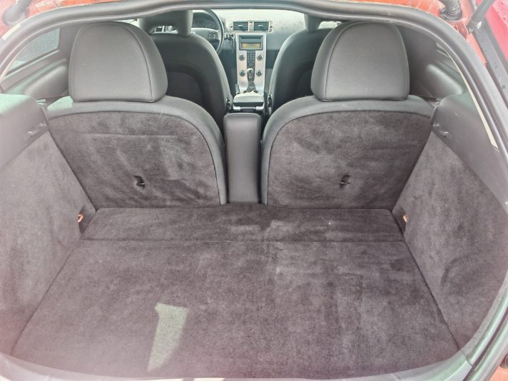 VOLVO C30 1.6D MOMENTUM