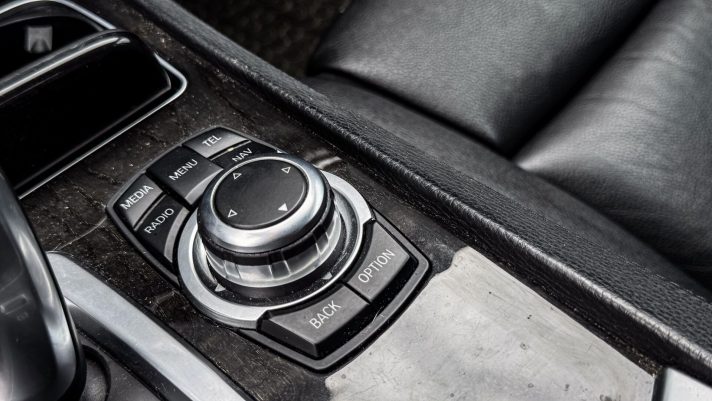 BMW 730