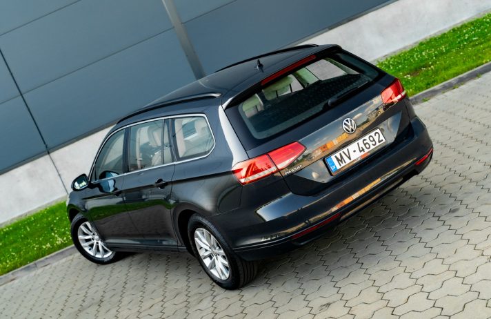 VW PASSAT