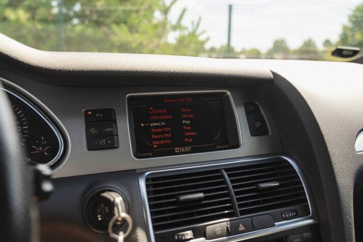 AUDI Q7 S-LINE