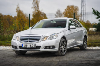 MERCEDES BENZ E 220