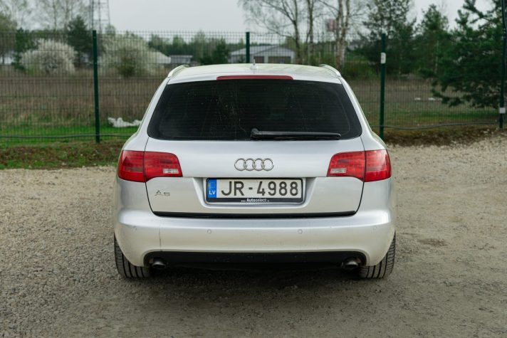 AUDI A6 QUATTRO