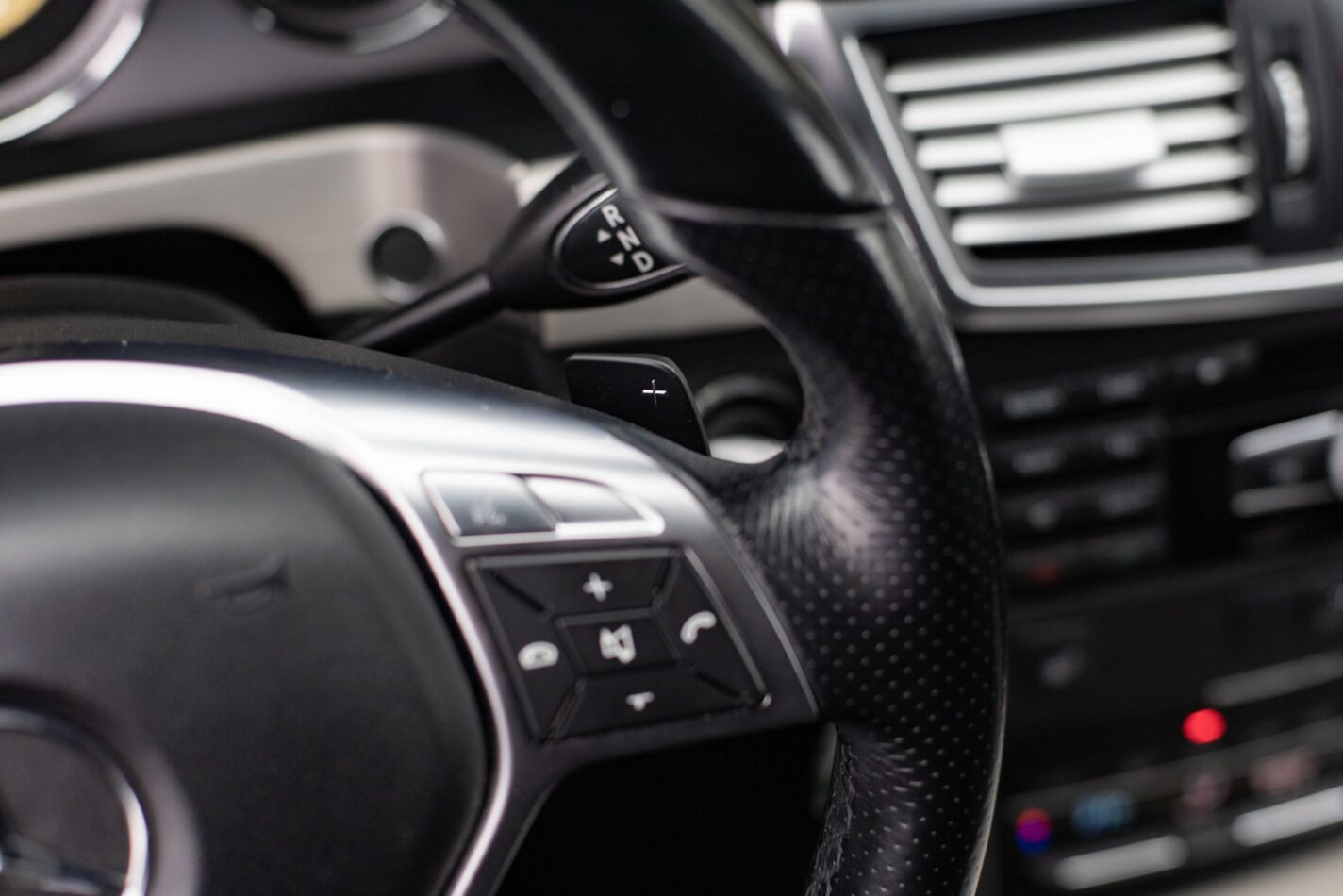 MERCEDES BENZ E350