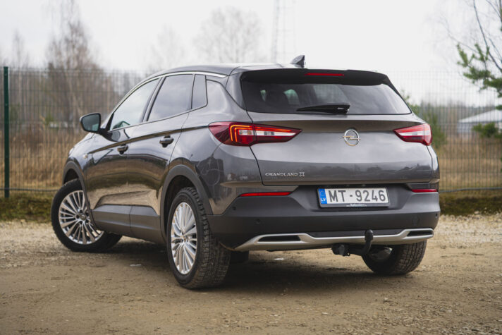 OPEL GRANDLAND X