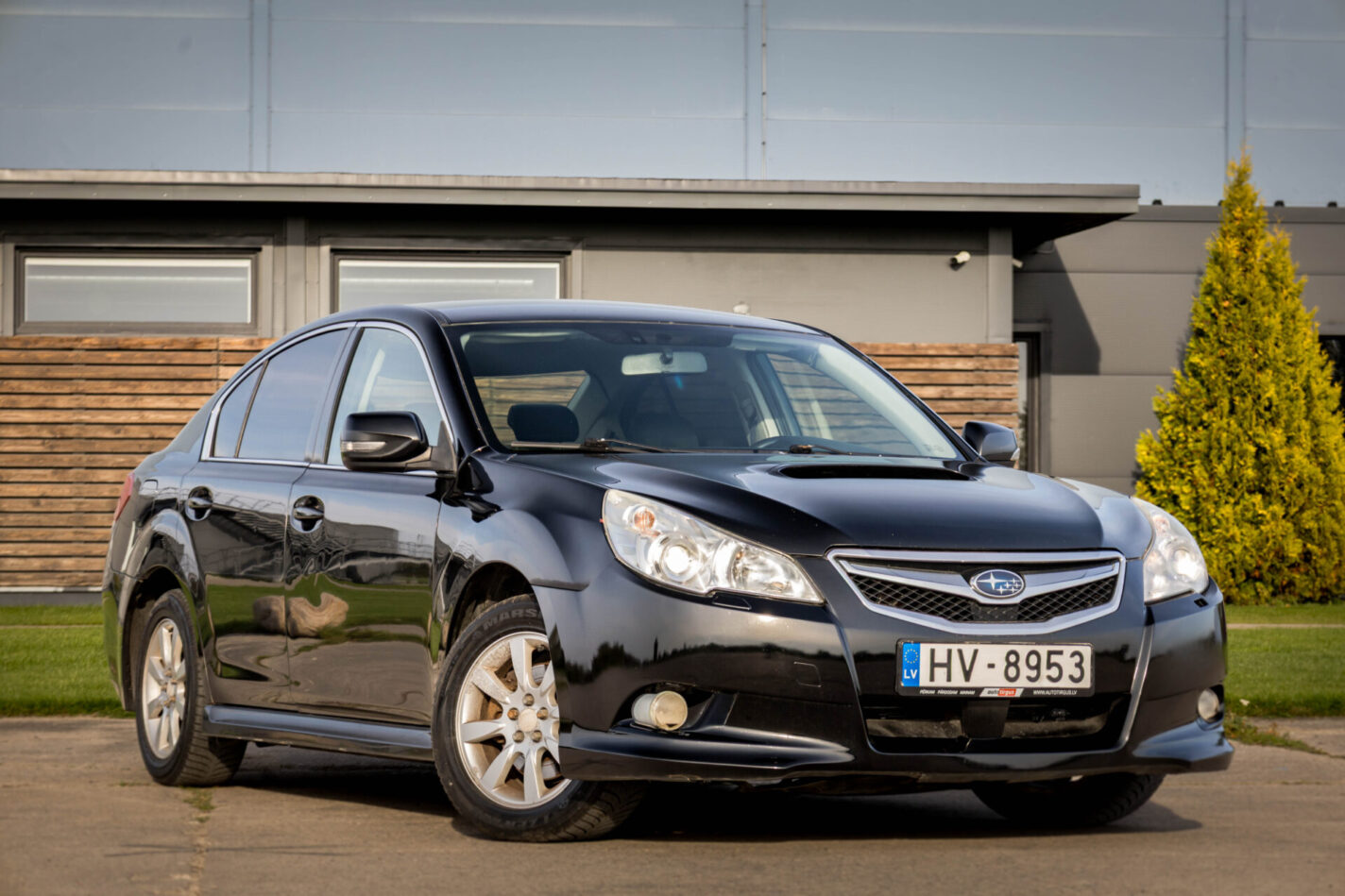 SUBARU LEGACY