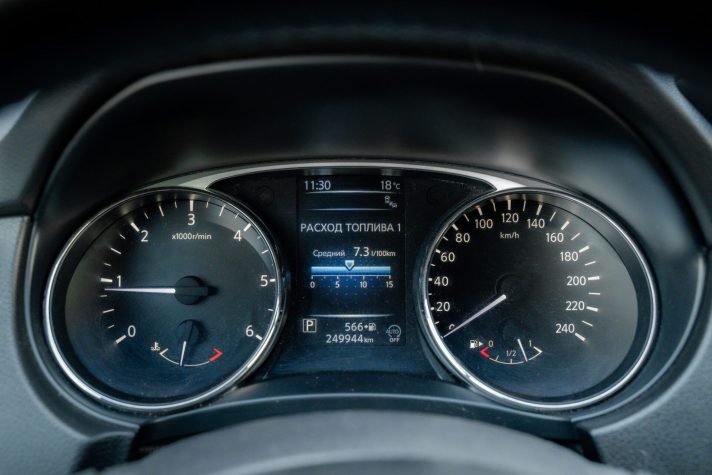 NISSAN X TRAIL