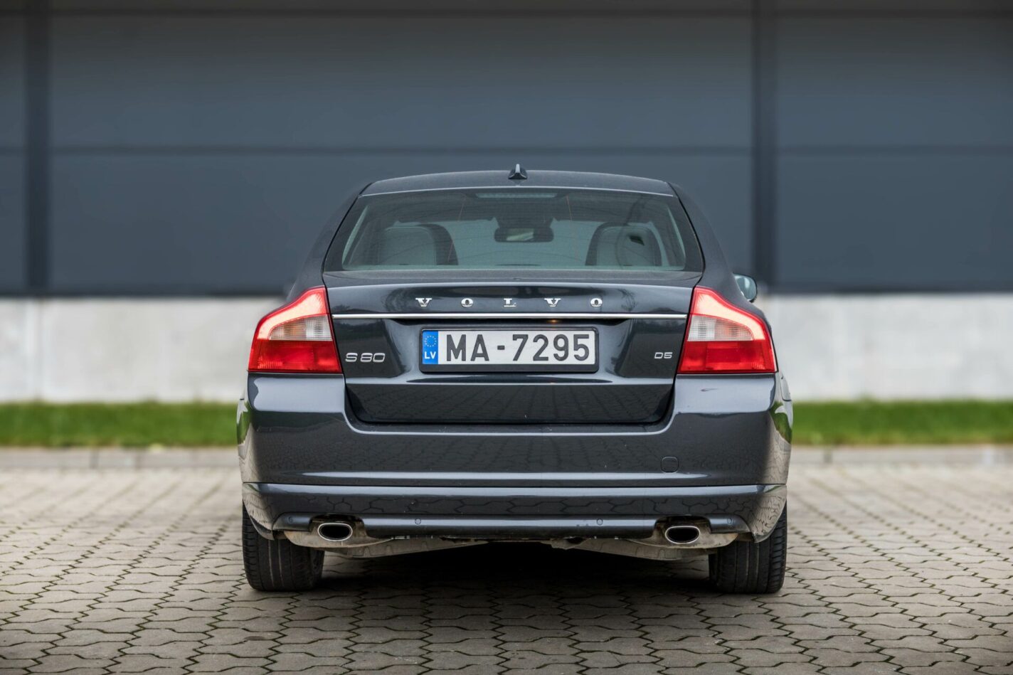 VOLVO S80
