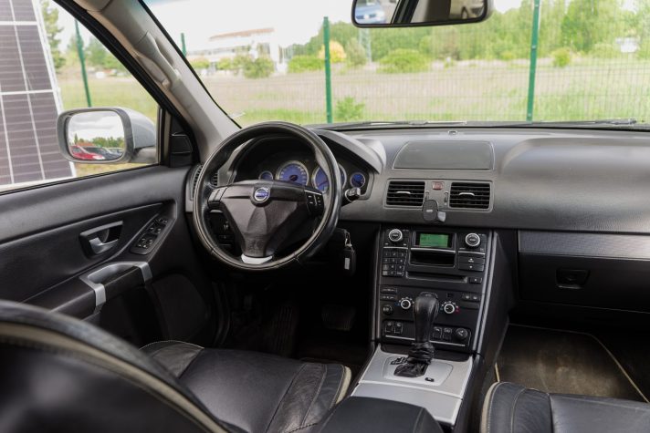 VOLVO XC90