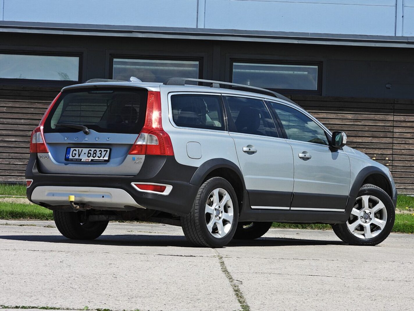 VOLVO XC70