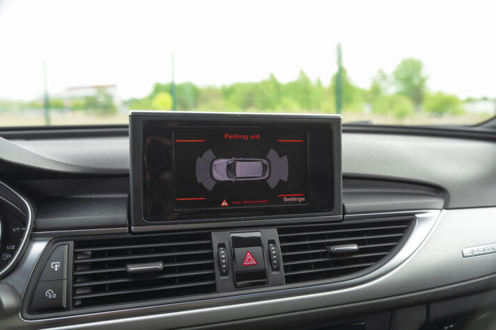 AUDI A6 AVANT QUATTRO