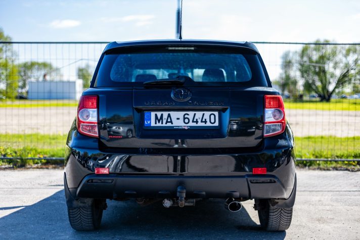 TOYOTA URBAN CRUISER