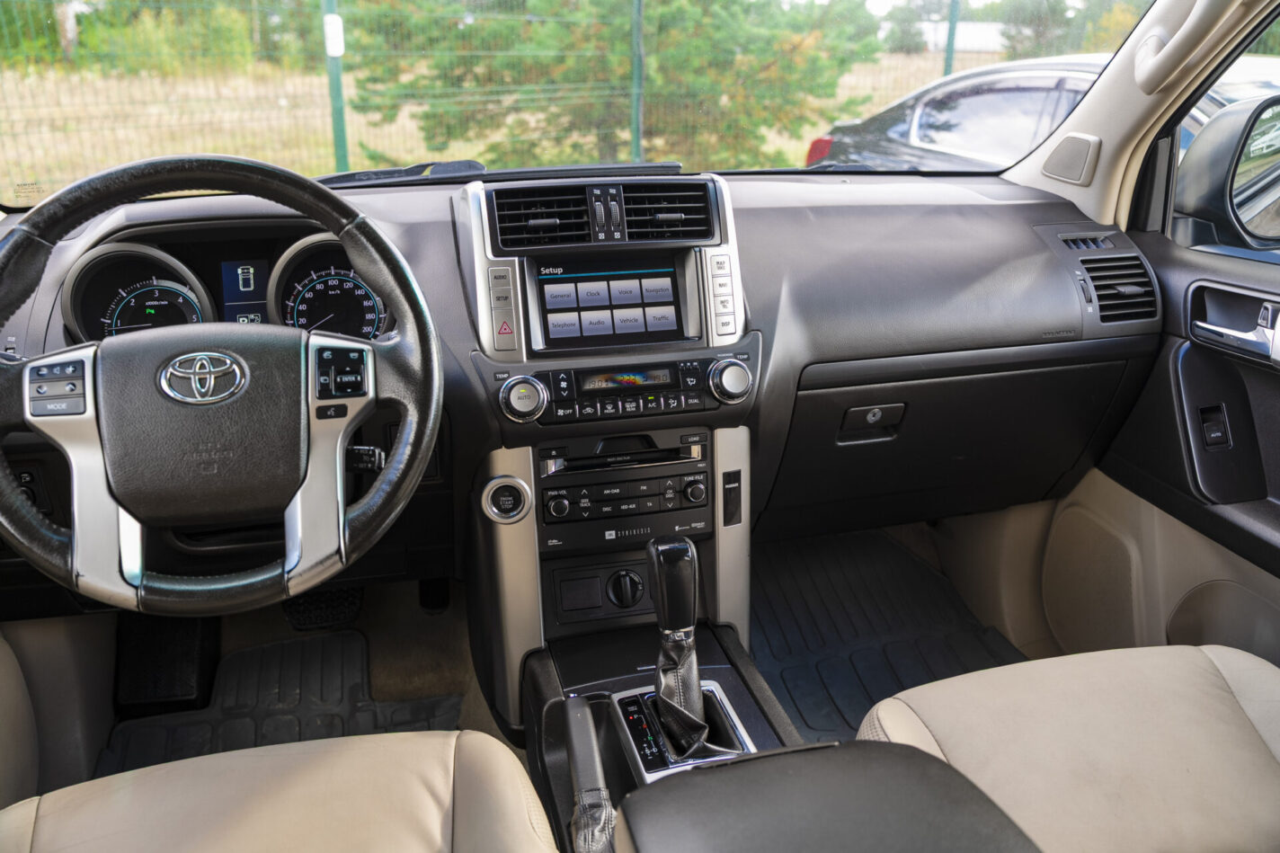 TOYOTA LAND CRUISER