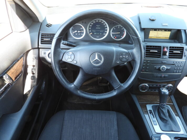 MERCEDES BENZ C220
