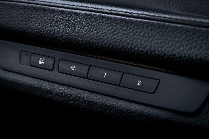 BMW 730