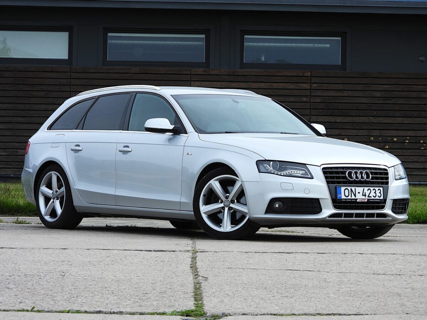 AUDI A4 S-LINE
