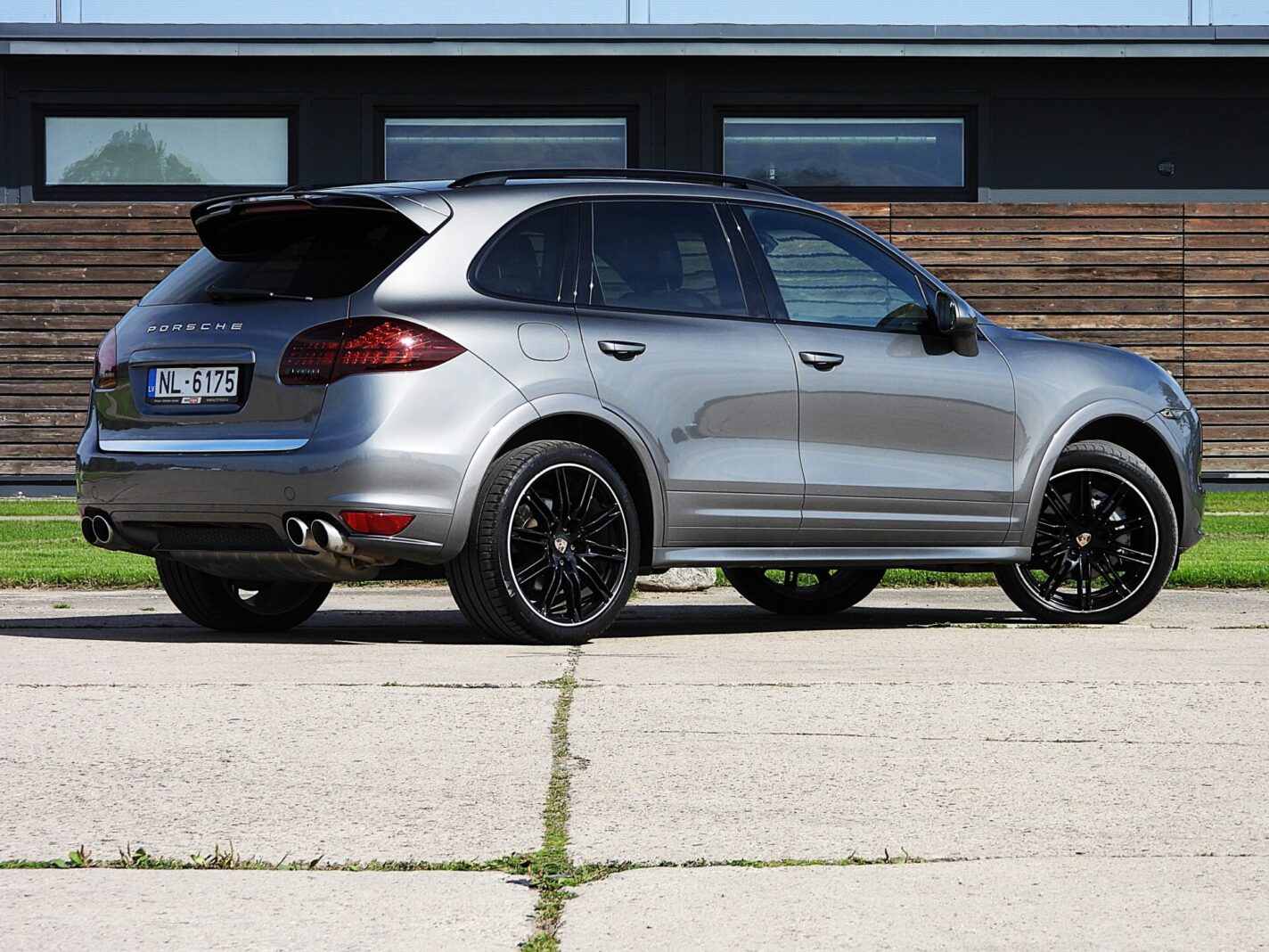 PORSCHE CAYENNE S DIESEL