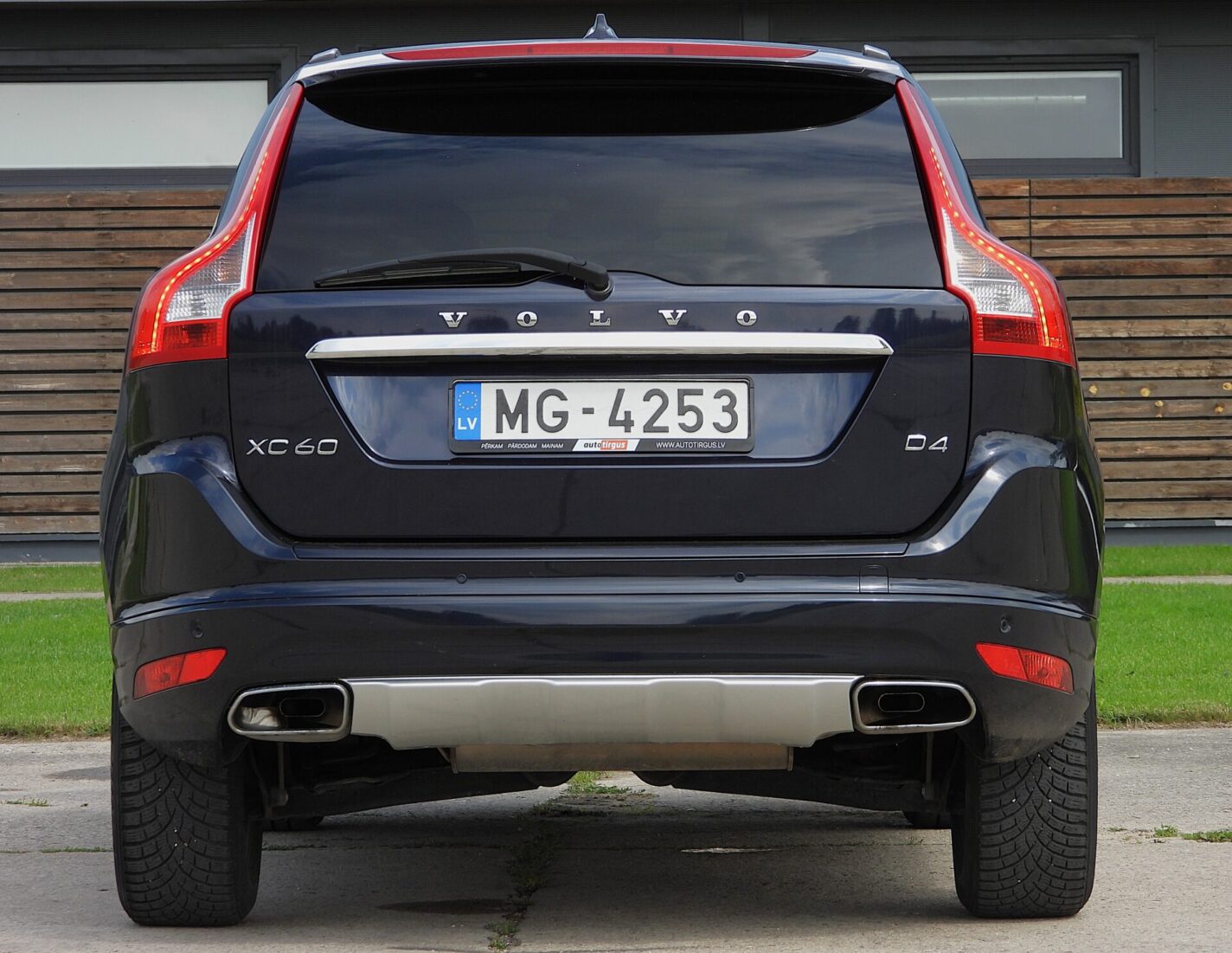 VOLVO XC60